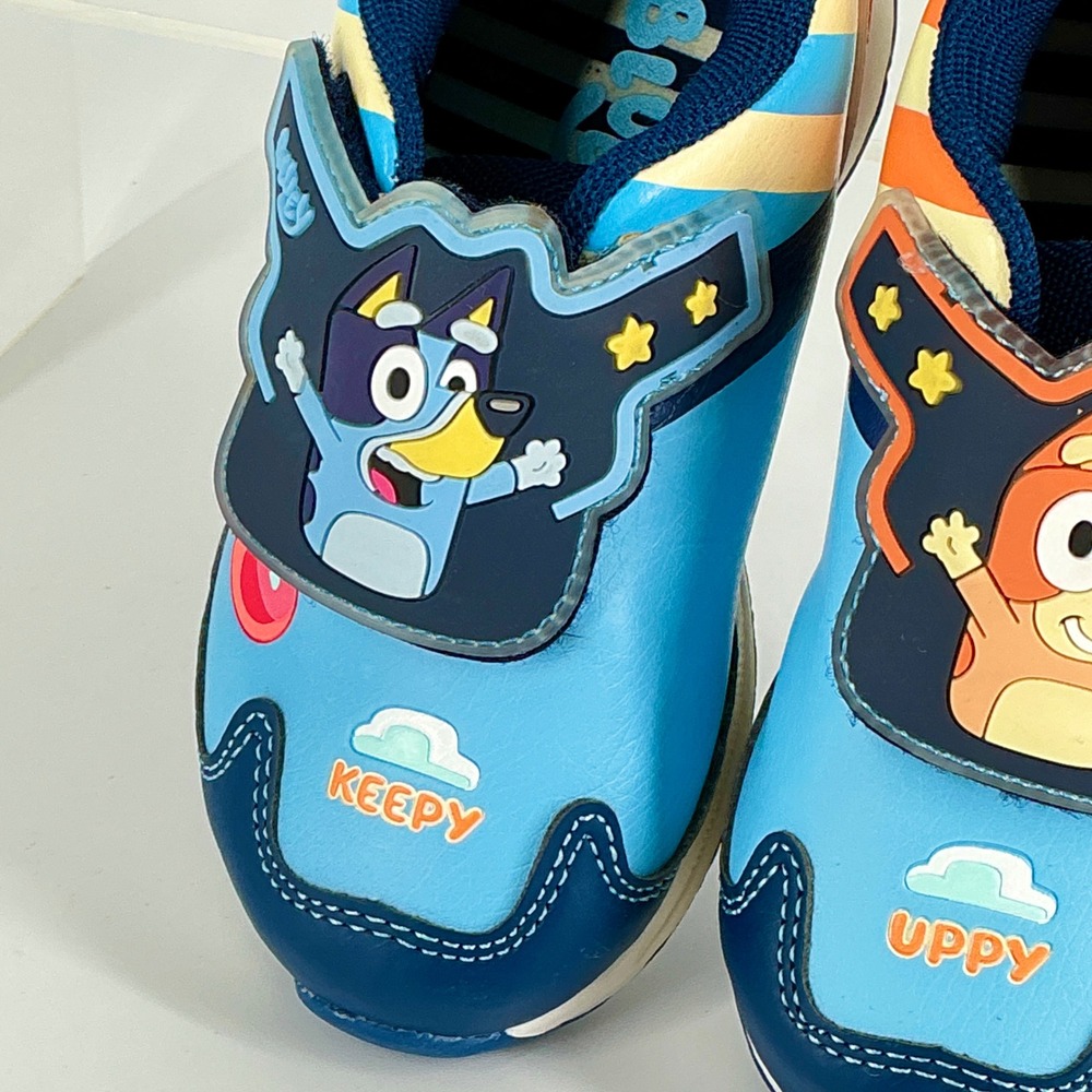Bluey and Bingo Boys Size 9 Toddler Blue LIGHT UP Sneakers Hook and Loop - Picture 8 of 12